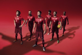 摔跤比赛争议判罚，裁判判定引发争议，摔跤比赛打裁判